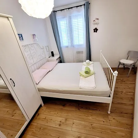By The Sea Betina, Murter - 16742 Apartment Betina (Sibenik-Knin)